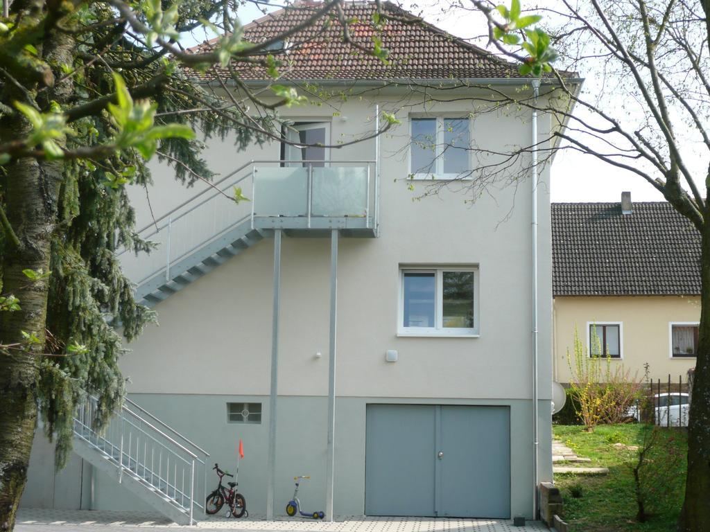 Ferienwohnungen Haus Sauer Offenheim Exterior foto
